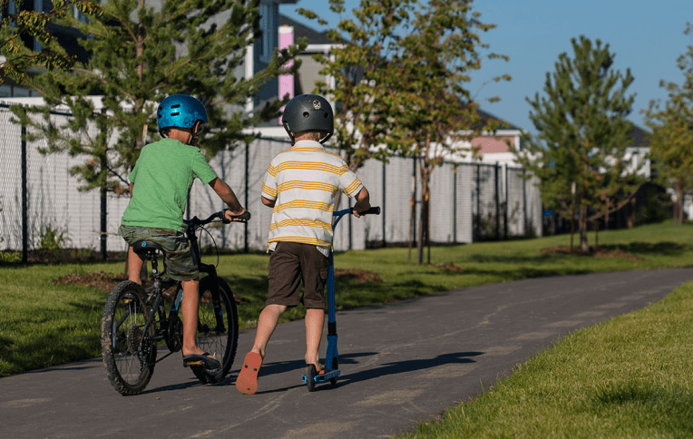 4 kilometres of pathways and 3 playgrounds make it easy to enjoy the outdoors with the friends who live nearby.